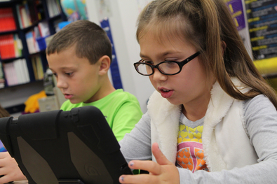 Kinder im Unterricht mit Tablets - Quelle: pixabay.com