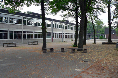 Schulhof der Luitgardis-Grundschule in Elten
