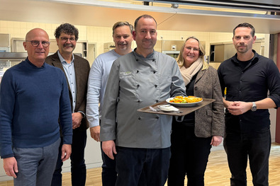 Christian vcn Lehmden übernimmt das Catering in den Schulmensen am Gymnasium und der Gesamtschule.